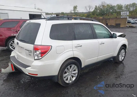 2011 Subaru Forester 2.5X Premium z USA, uszkodzony, nr VIN JF2SHADC0BH765890